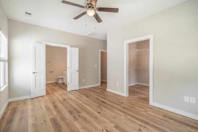 Building Photo - 124 Woodland Dr