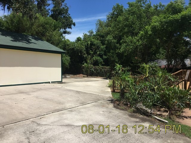 driveway - 8034 Wakefield Ave