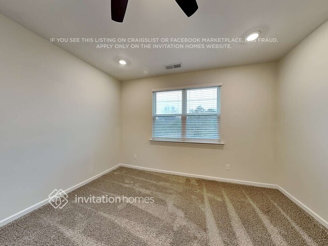 Building Photo - 4014 Weddington Pointe Dr