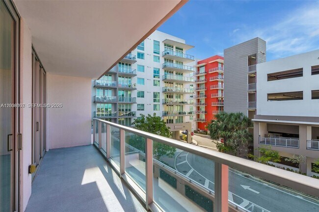 Building Photo - 7825 NW 107th Ave