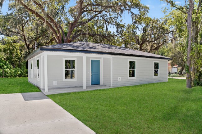 Building Photo - 815 Tomoka Rd