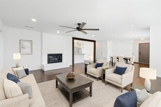 Building Photo - 2201 Jamestown Ct