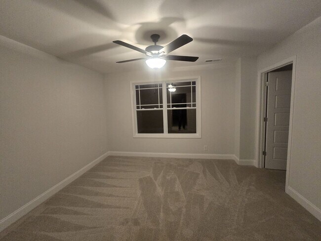 Building Photo - 509 N Halifax Ct