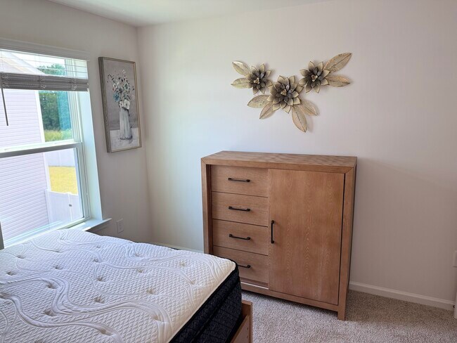 Building Photo - 5435 Shelly Lynn Dr