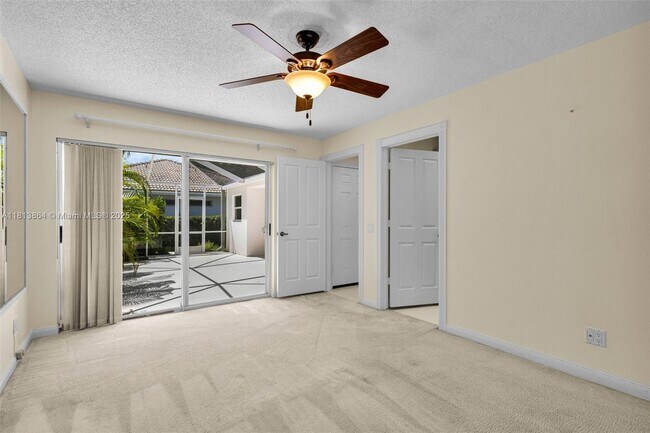 Building Photo - 2904 Pin Oak Ct