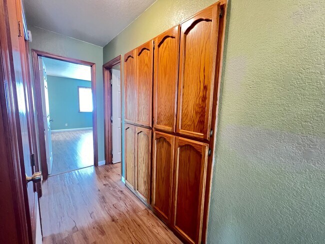 Building Photo - HOME – COTTONWOOD - VERDE VILLAGE UNITS