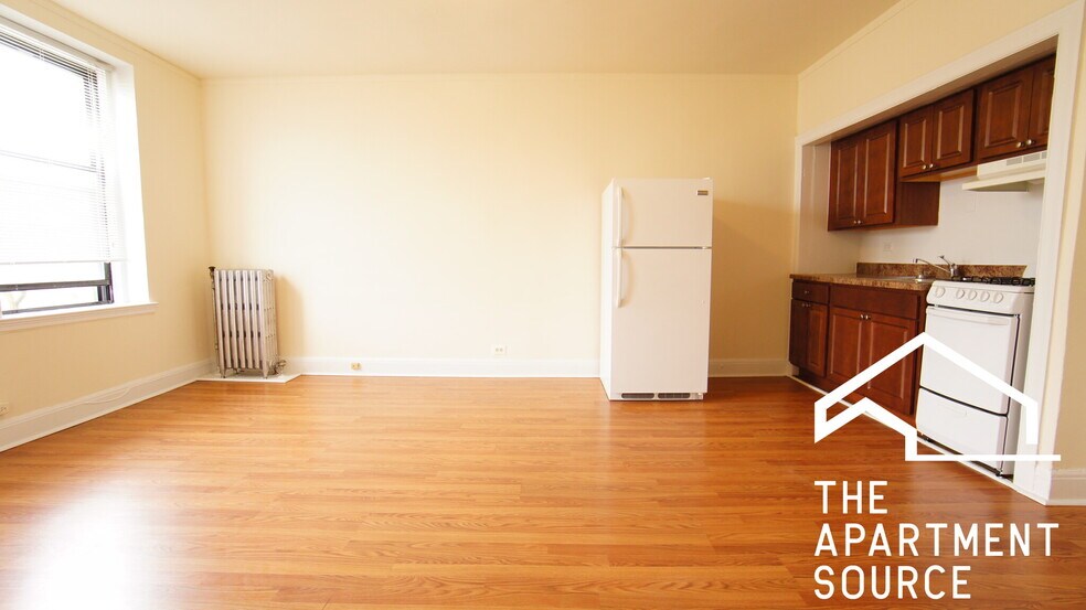 Building Photo - 2774 N Milwaukee Ave