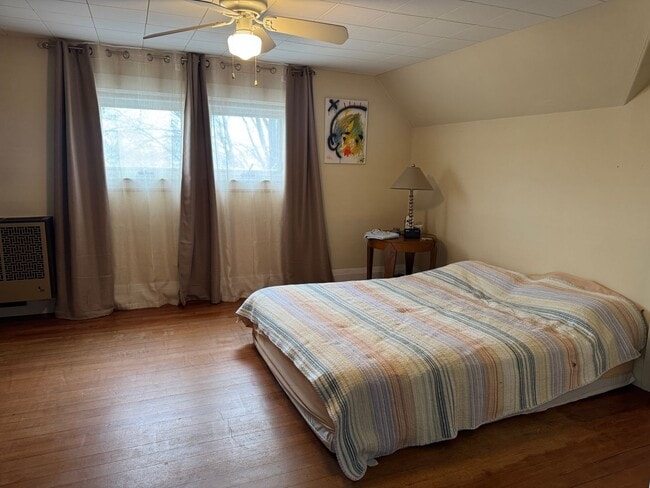 Building Photo - 137-139 North Main Street