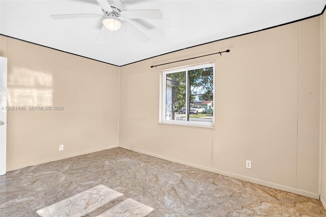 Building Photo - 6240 SW 22nd Ct