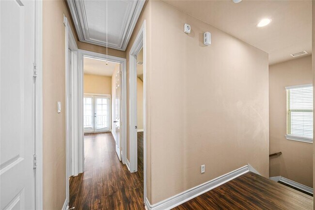 Building Photo - 2804 Sherwin St
