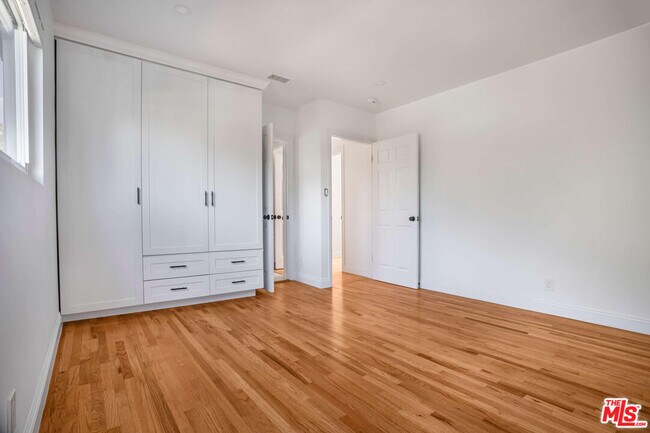 Building Photo - 1844 18th St