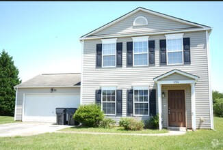 Building Photo - Lovely home situated on a cul-de-sac
