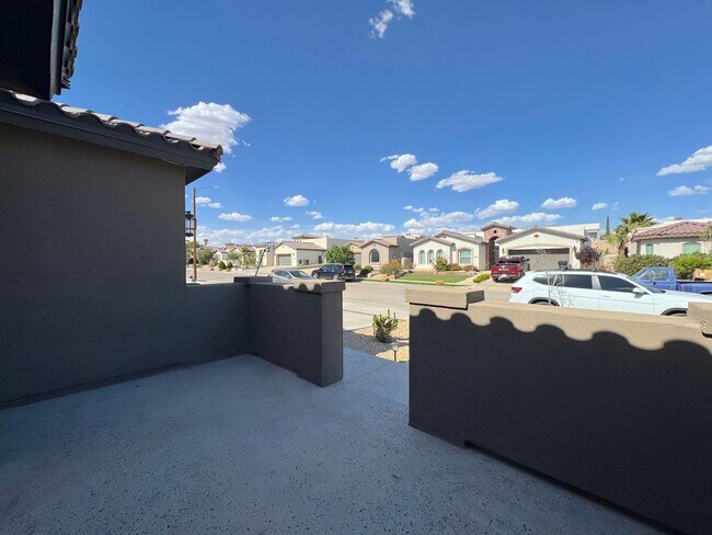 Building Photo - East El Paso 4bed/2bath Refrig A/C with Gorgeous Backyard!