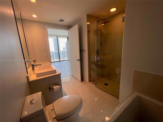 Building Photo - 45 SW 9th St