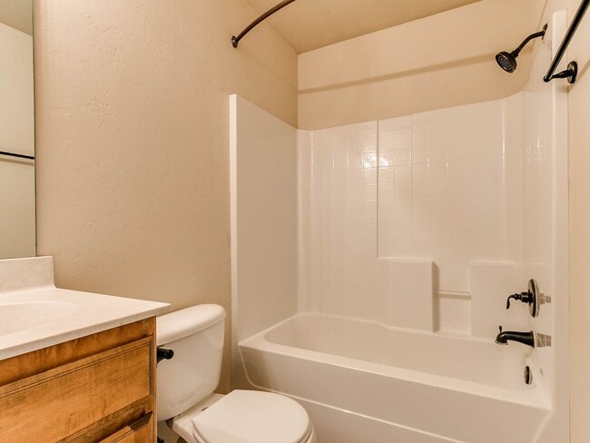 Building Photo - 3 Bed/2 Bath in Sonador of Montague Subdivision - Deer Creek Schools