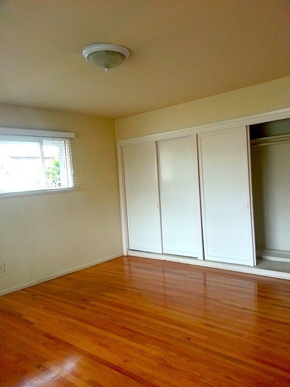 Building Photo - SDSU available AUGUST 2026 - SDSU HOUSING - 4 Bedroom / 2 bath!