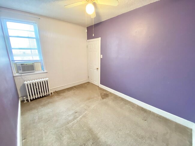 Building Photo - 2709 E Ontario St