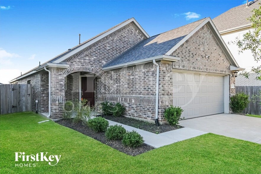 Building Photo - 31206 Harmony Falls Ct