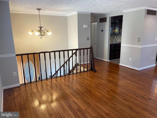 Building Photo - 4502 Cub Run Rd