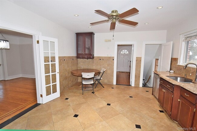 Building Photo - 79 Red Ground Rd