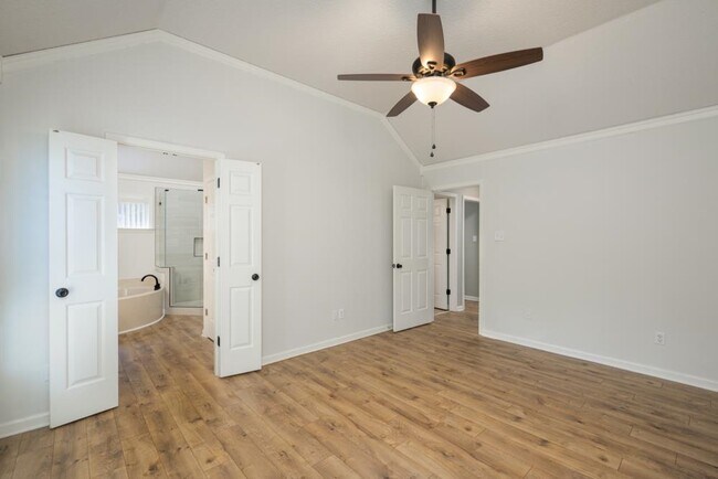 Building Photo - 3114 Shadow Green Ln