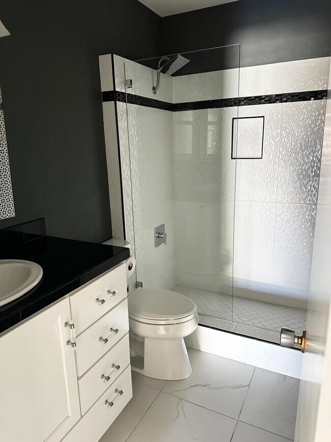 Building Photo - 2210 S Calle Palo Fierro