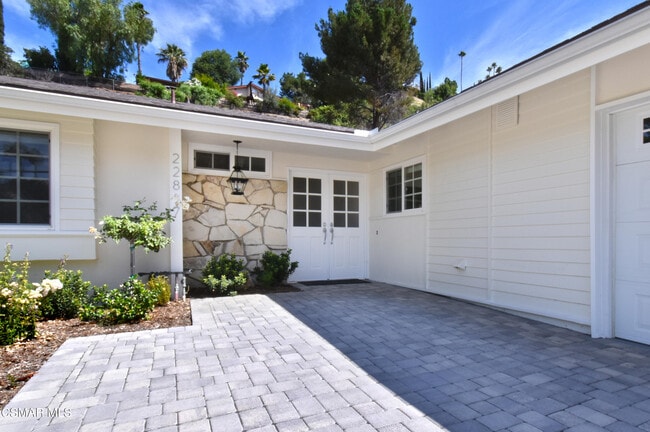 Building Photo - 22817 Pera Rd