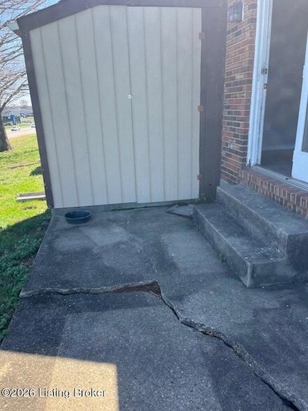 Building Photo - 1707A Cliff Ridge Ct