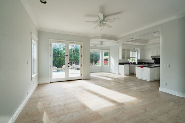 Building Photo - 8240 Sheffield Rd