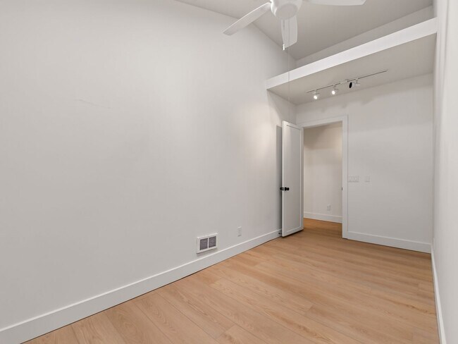 Building Photo - 11107 Gambel Oak Cir