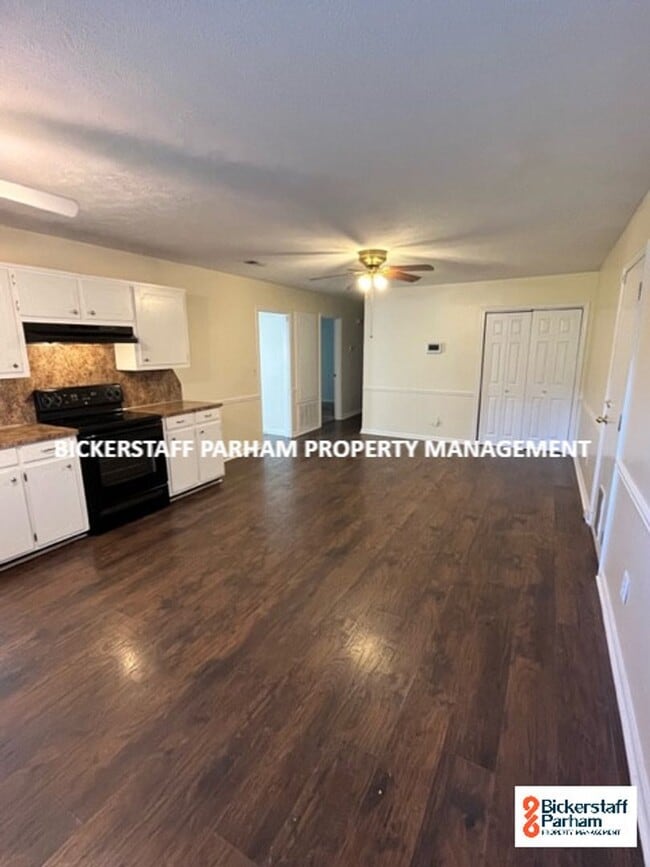 Building Photo - 3902 Leisure Ave