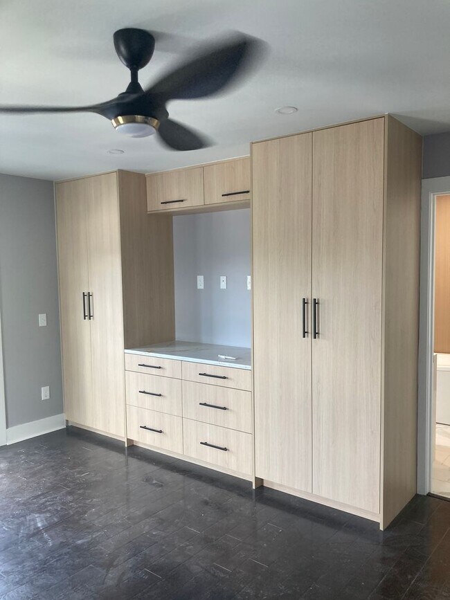 Building Photo - Extravagant New Construction in Polish Hill – A Must-See Luxury Rental!