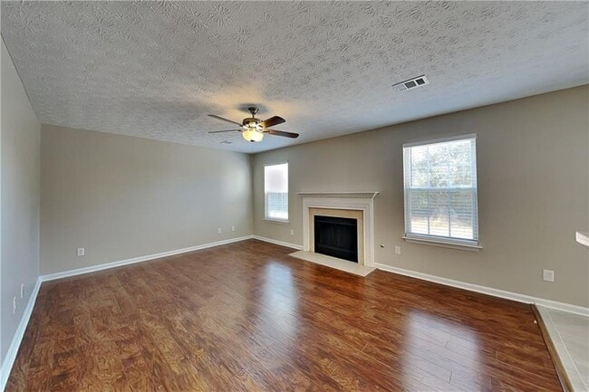 Building Photo - 7550 Springmill Ct