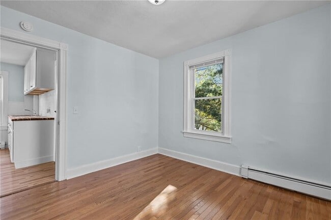 Building Photo - 60 Morris Ave