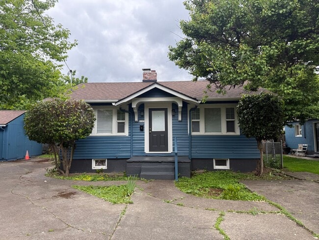 Primary Photo - 3 Bedroom 1 Bathroom House