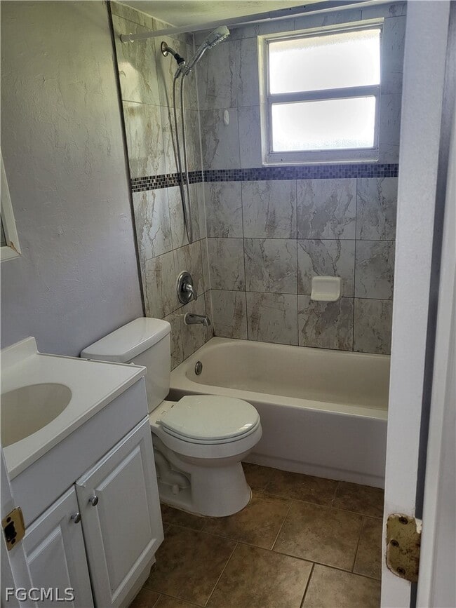 Building Photo - 1916 High St