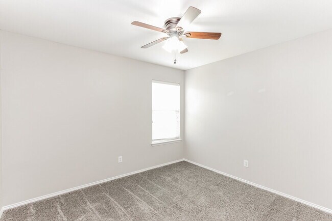 Building Photo - 1009 Crooked Creek Ct