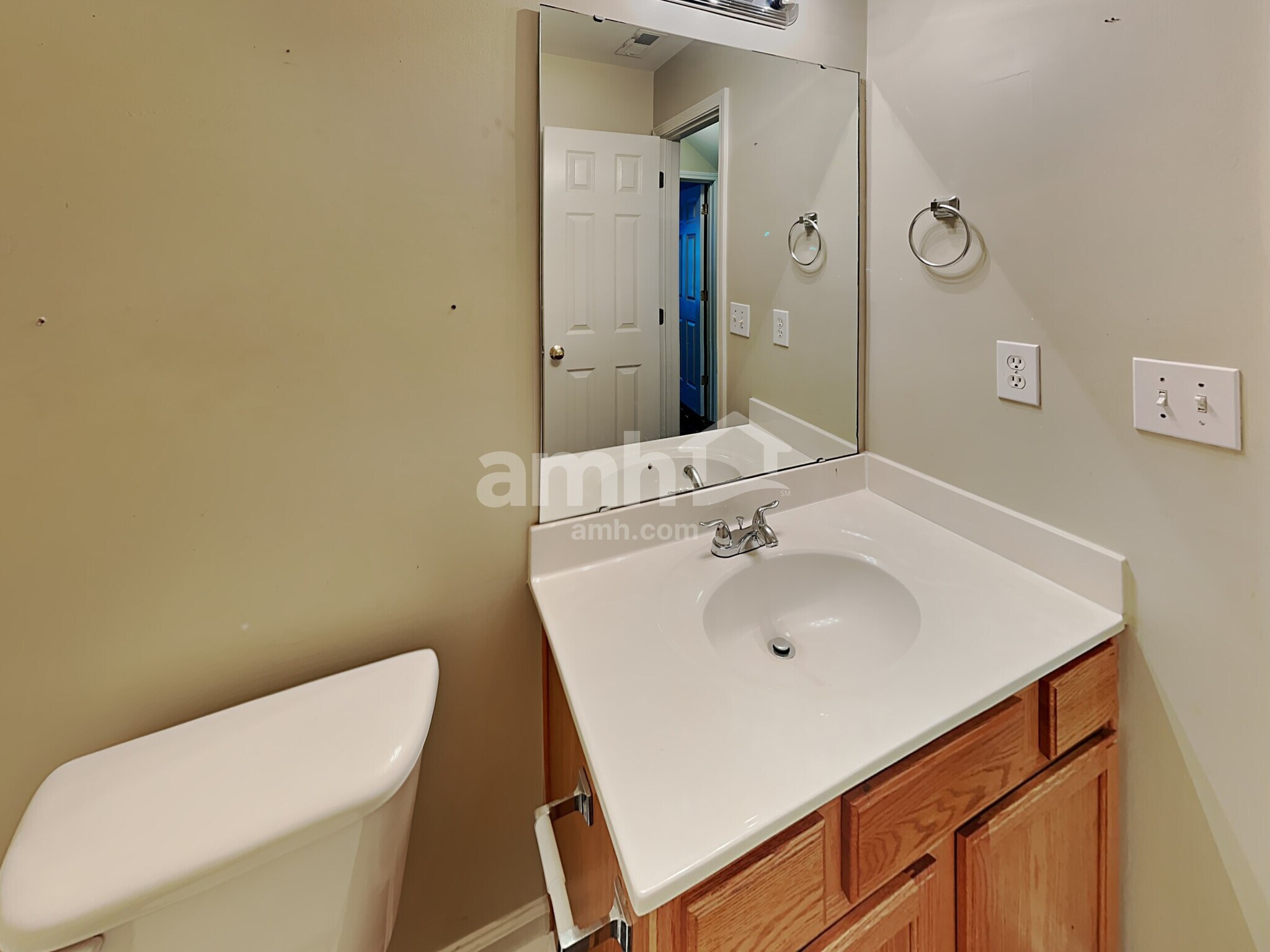 Building Photo - 6017 Spanish Moss Ln