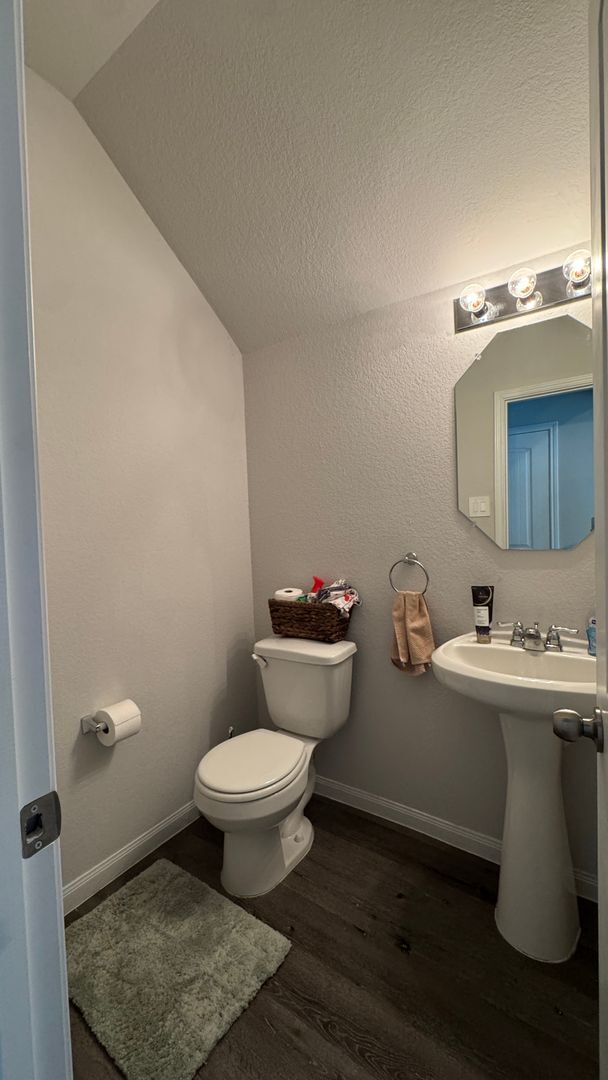 Building Photo - Entertainer’s Kitchen + Oversized Primary Suite | 4 Bed House in Bryan