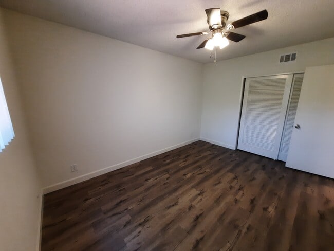 Building Photo - 9135 Arcadia Ave