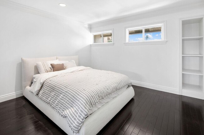 Building Photo - 555 S Ocean Blvd