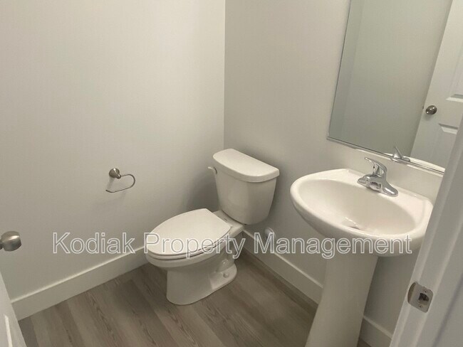 Building Photo - 1088 N 1840 W