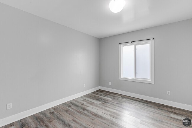 Building Photo - 641 W 43rd St