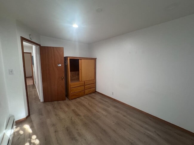 Building Photo - 10 Park St