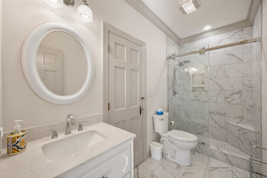 Building Photo - 773 Bonnyneck Dr