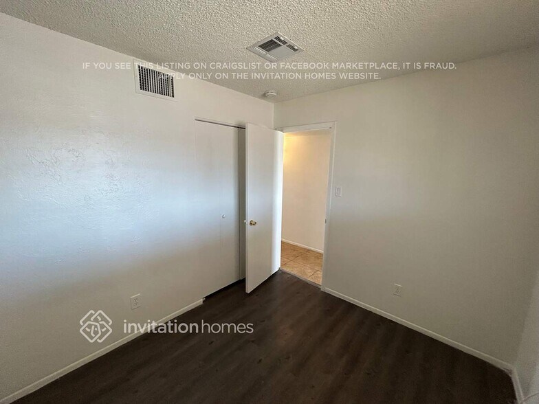 Building Photo - 3007 N 79th Dr