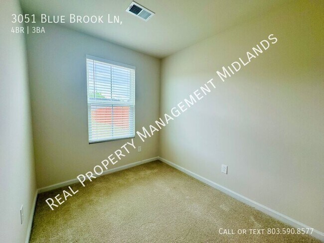 Building Photo - 3051 Blue Brook Ln