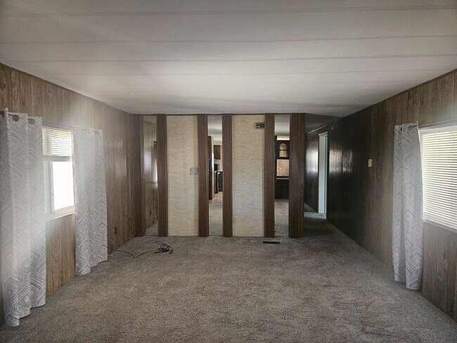 Building Photo - 1435 Trane Rd