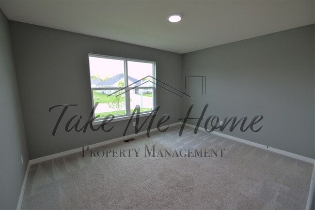 Building Photo - Gorgeous 3 bedroom in Nixa!