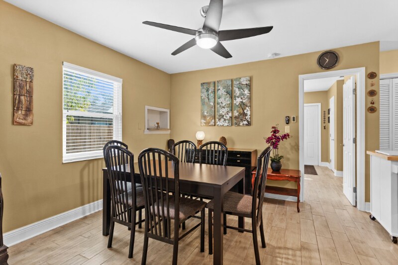 Building Photo - 5614 27th Ave S